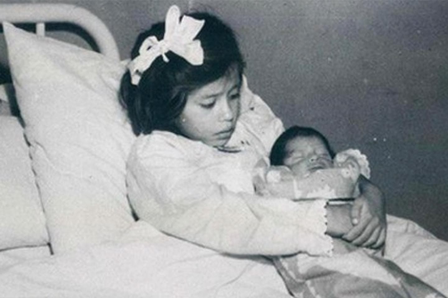 worlds_youngest_mother_who_gave_birth_aged_five_Main_b6152d2f06.jpeg
