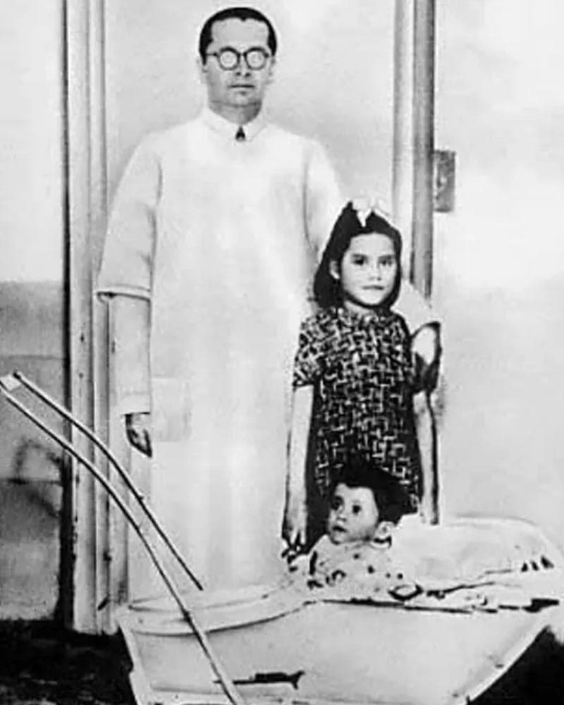 worlds_youngest_mother_who_gave_birth_aged_five_Photo06_9524139acc.jpeg
