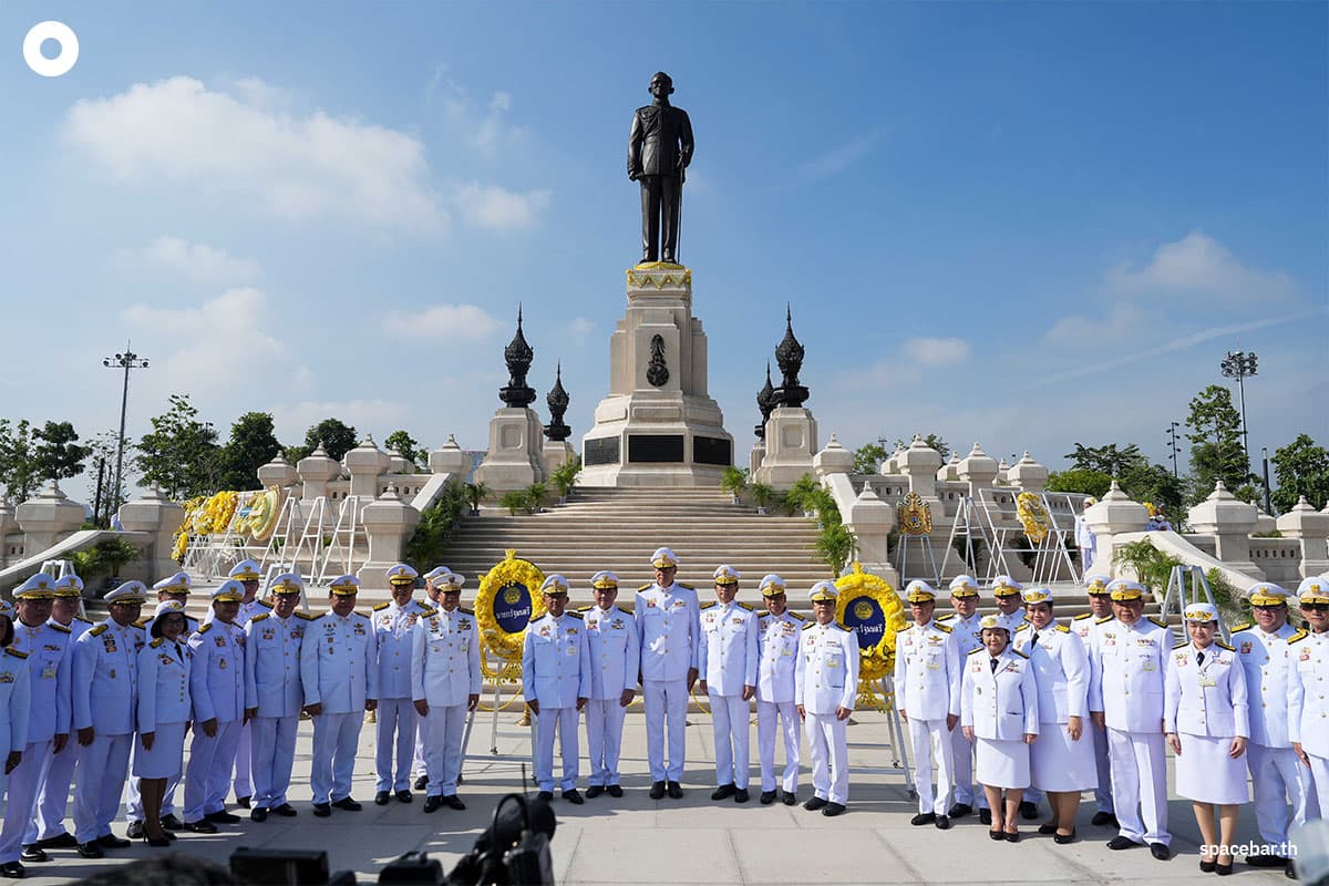 wreath_King_rama9_13_Oct2023_SPACEBAR_Photo07_bc8d2e0cc0.jpg