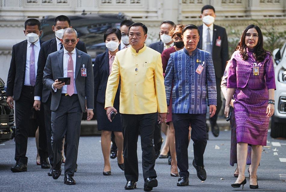 Anutin-declined-to-comment-on-rumors-Prayut-Prawit-split-up-SPACEBAR-Thumbnail