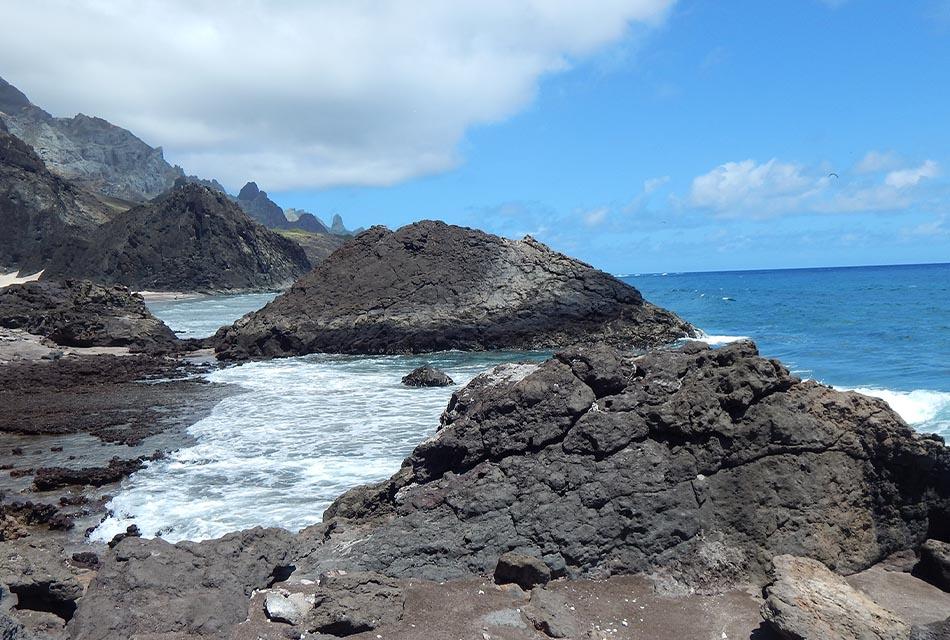 Brazilian-researchers-find-terrifying-plastic-rocks-on-remote-island-SPACEBAR-Thumbnail