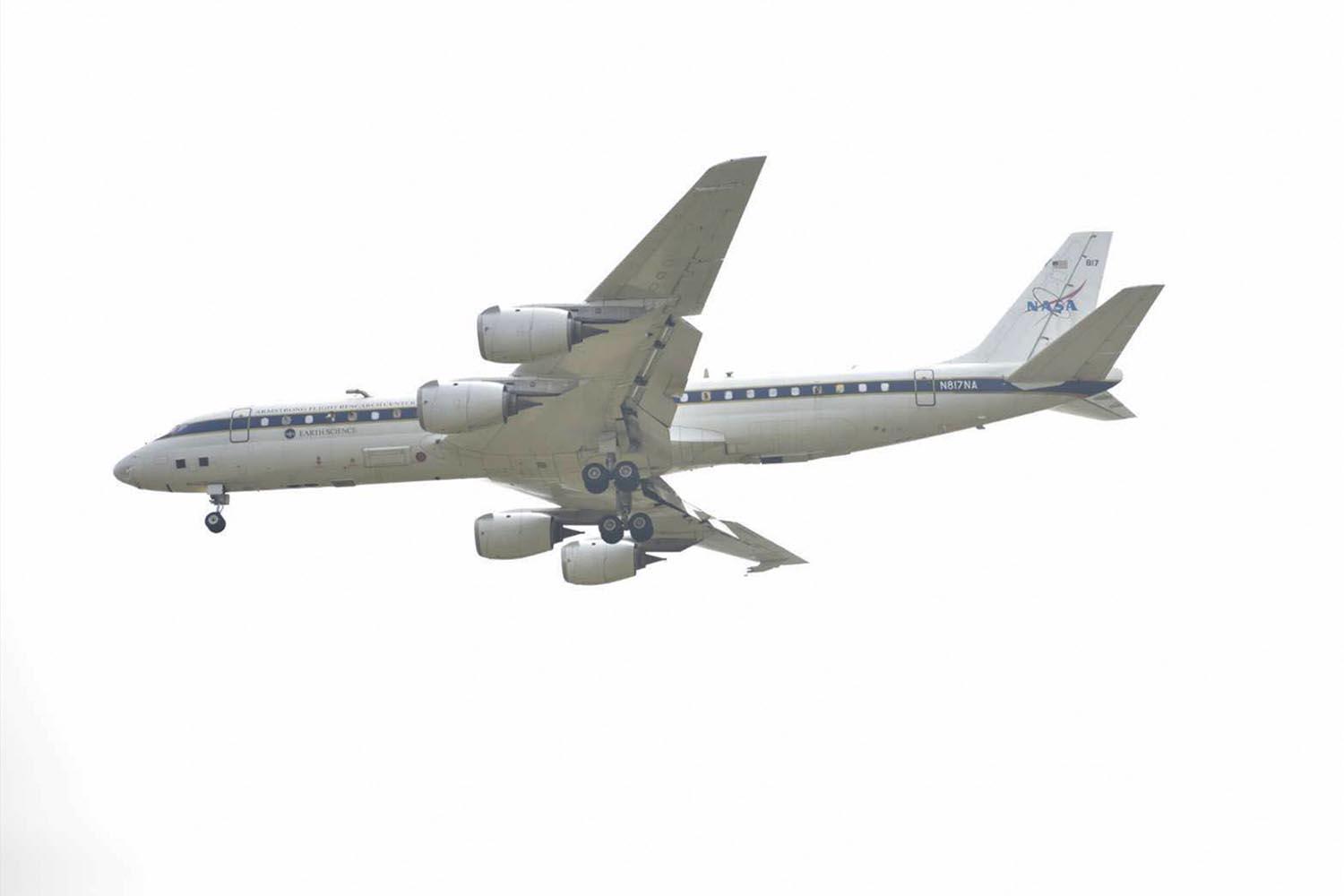 DC8-NASA- McDonnell Douglas-SPACEBAR-Hero.jpg