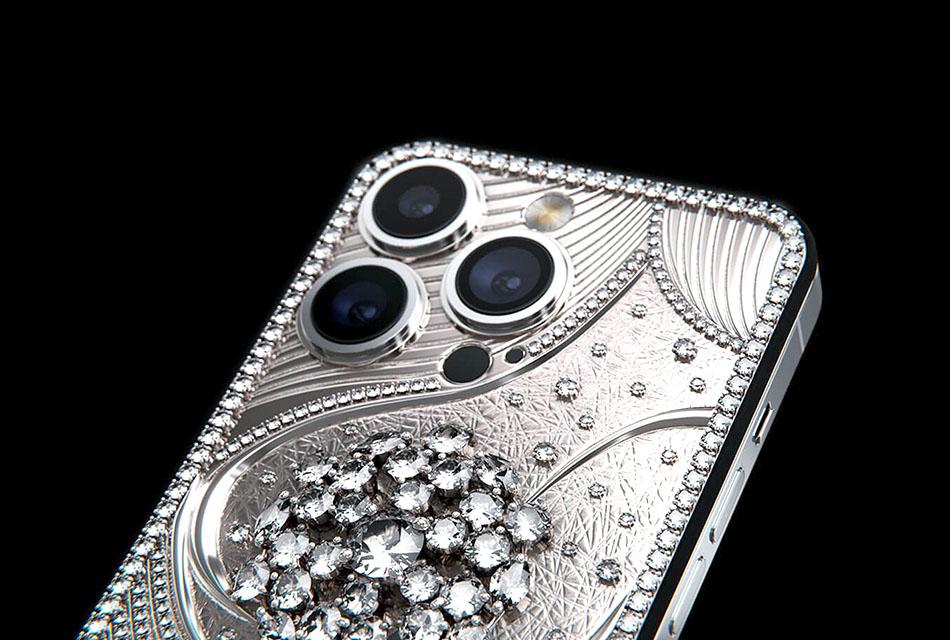 Diamond-snowflake-iphone-15-SPACEBAR-Thumbnail.jpg