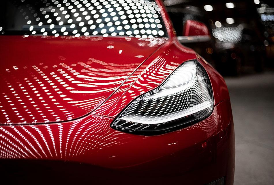 Economy–Auto-Vehicles-EV-Tesla-Model-Car-SPACEBAR-Thumbnail