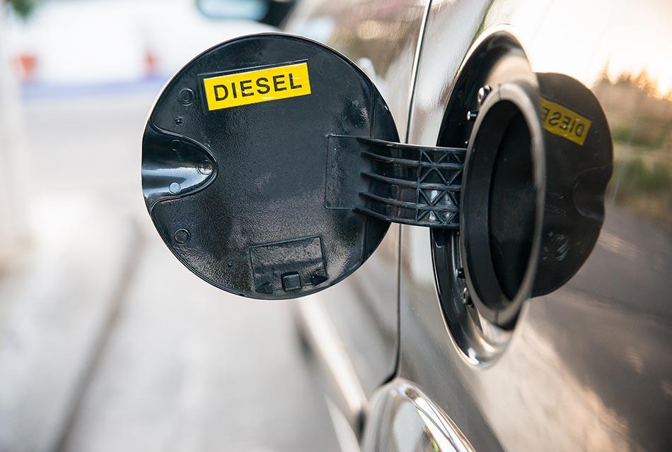 Offo-diesel-fuel-price-remains-30-baht-per-liter-new-year-2024-SPACEBAR-Thumbnail.jpg
