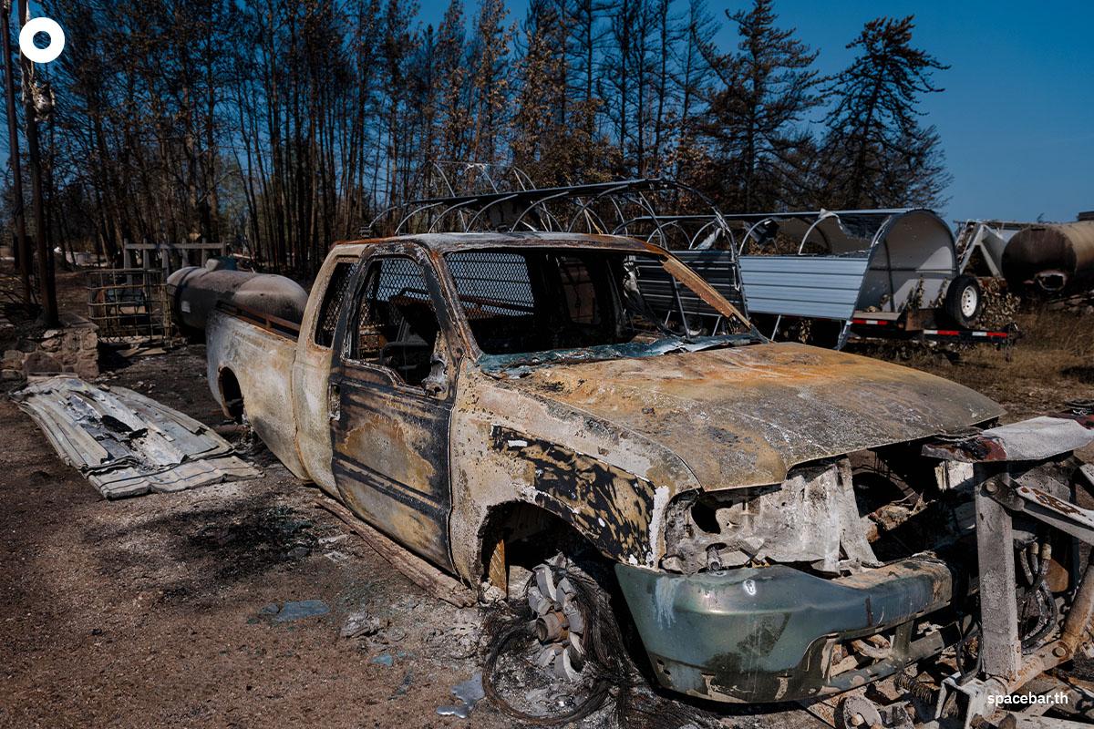 https://images.ctfassets.net/i3o8p9lzd06f/7GcBbOVskUI13NAAs8nbJI/3542a2f894b0a2a3d04bf1f8e1792c55/Photo-story-wildfires-canada-spain-SPACEBAR-Photo03