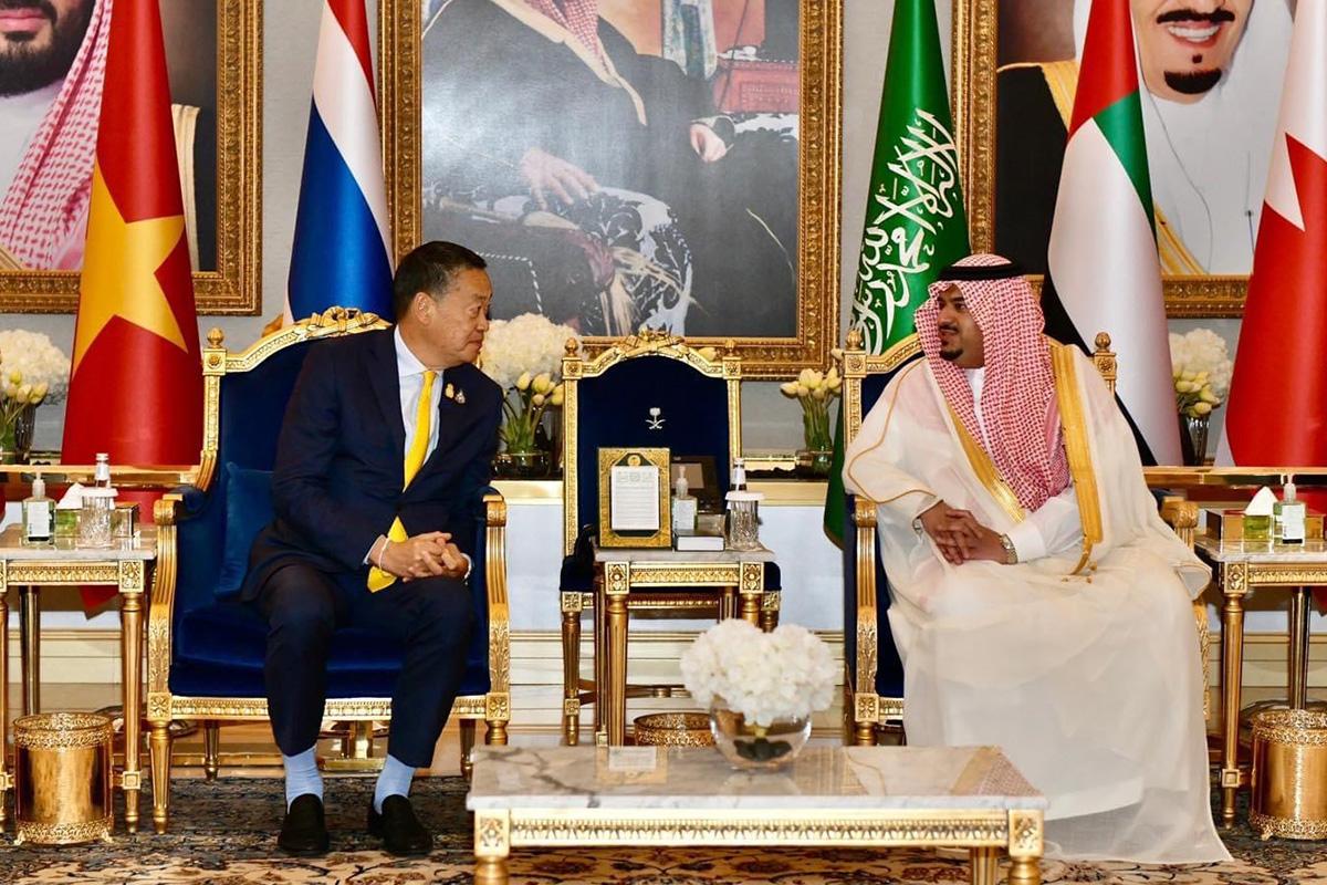 Prime-Minister-has-arrived-in-Saudi-Arabia-SPACEBAR-Photo05.jpg