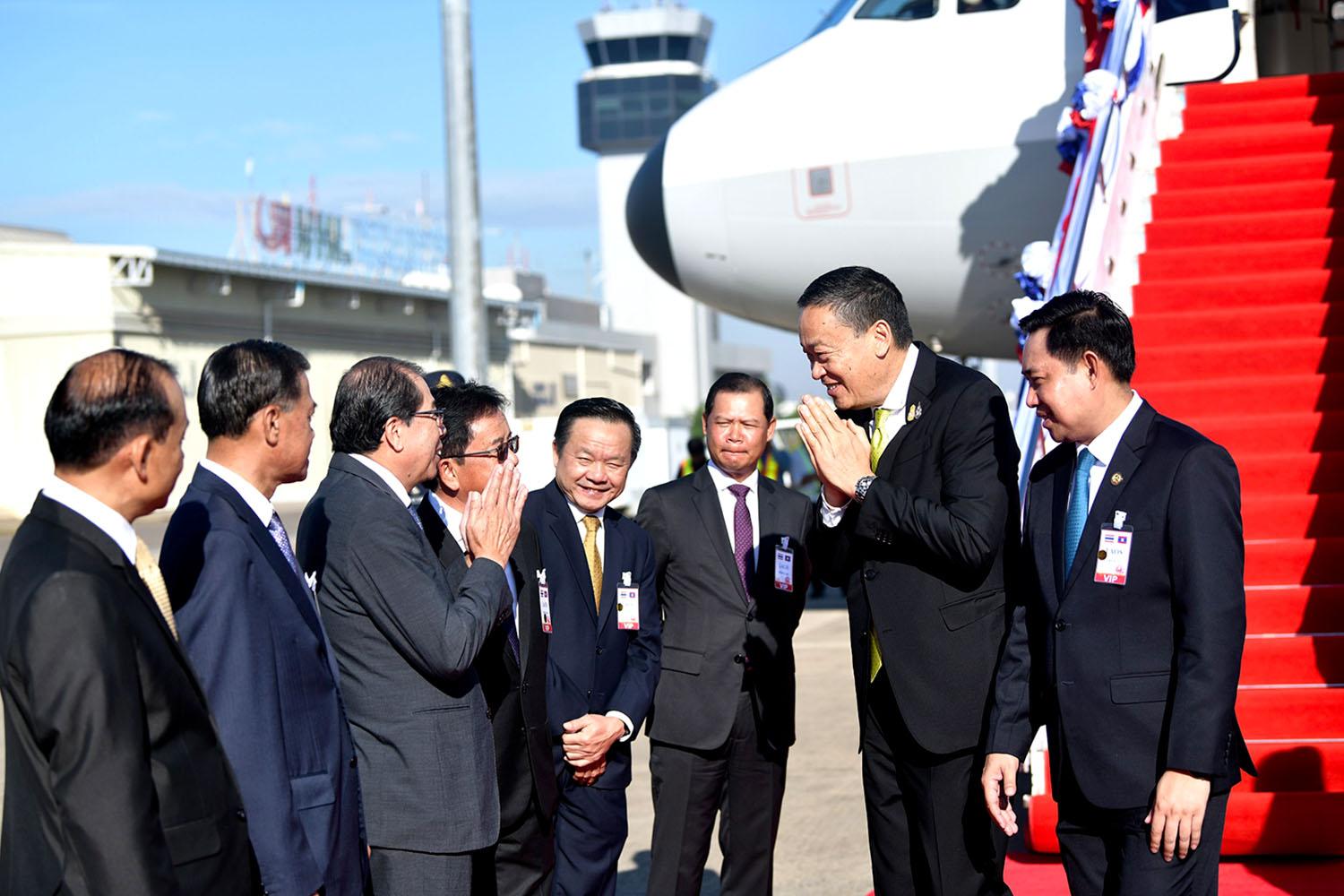 Prime-Minister-paid-an-official-visit-to-the-Lao-PDR-SPACEBAR-Hero.jpg
