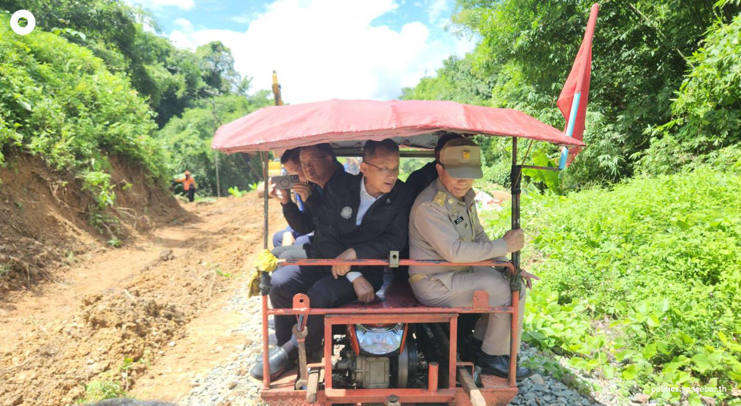 Somsak-urges-Sukhothai-Province-to-prepare-for-the-flood-in-4-districts-SPACEBAR-Photo01.jpg