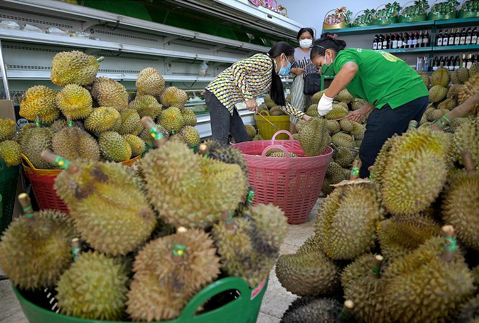 chinas-durian-market-ripens-thailand-loses-ground-SPACEBAR-Thumbnail.jpg