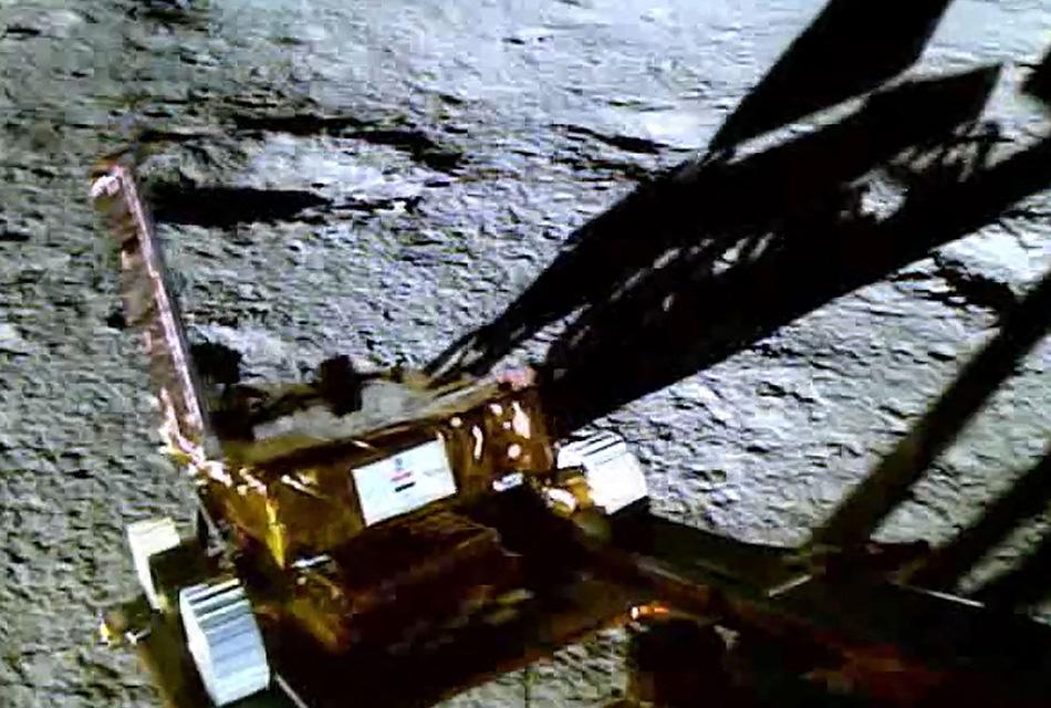 hopes-fade-india-moon-lander-after-it-fails-to-wake-up-SPACEBAR-Thumbnail.jpg