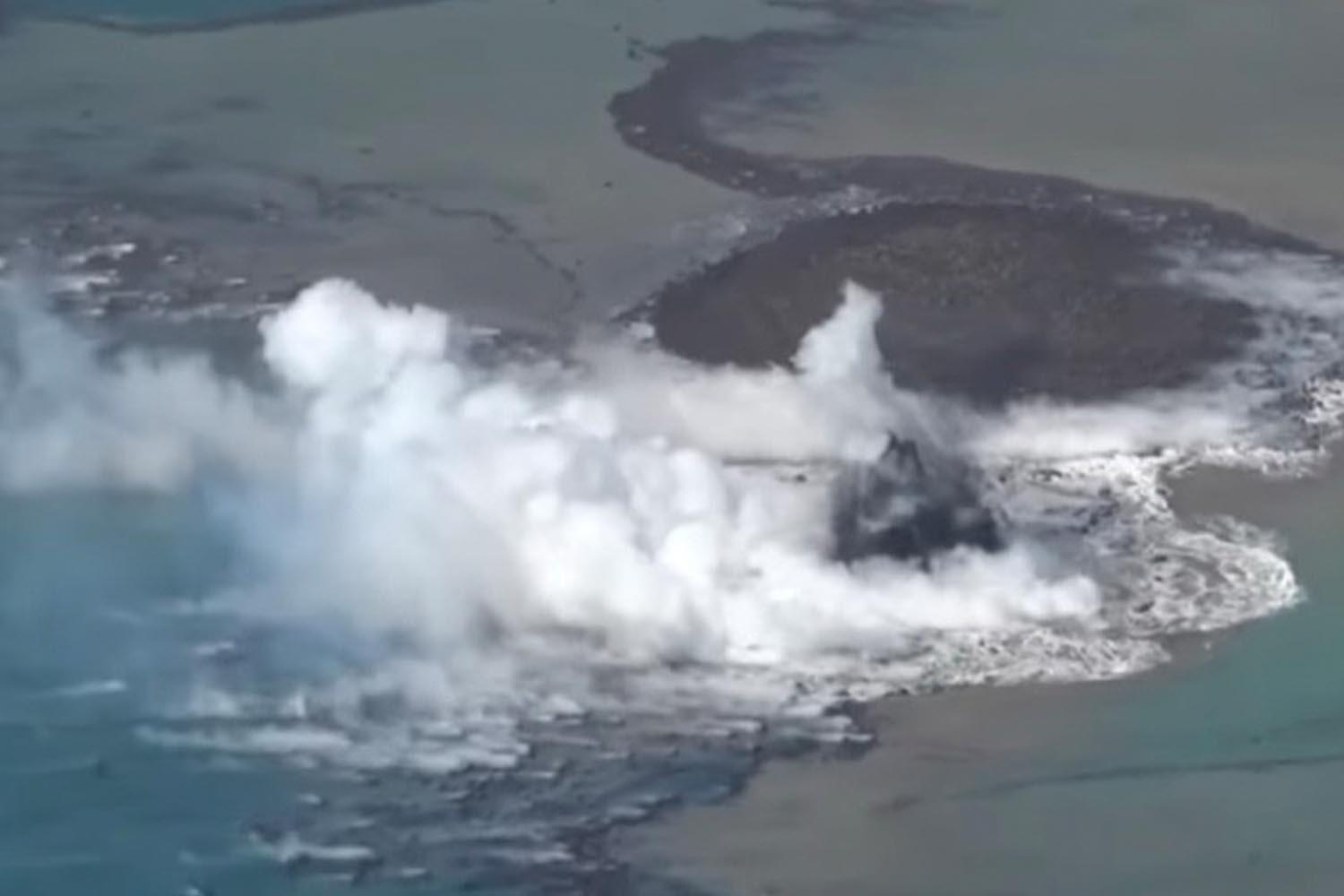 new-island-emerges-off-japan-after-underwater-volcano-eruption-SPACEBAR-Hero - Copy.jpg