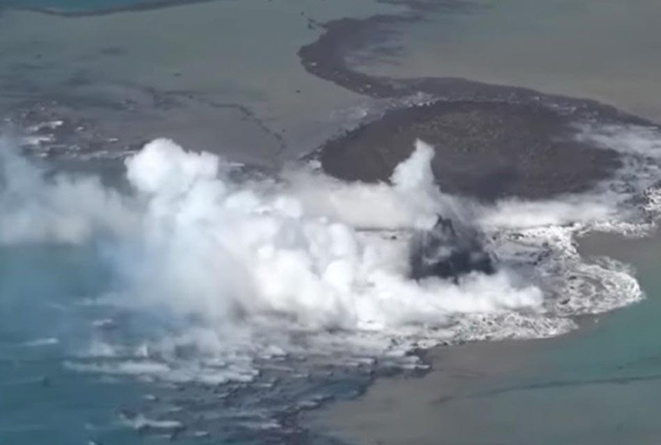 new-island-emerges-off-japan-after-underwater-volcano-eruption-SPACEBAR-Thumbnail.jpg