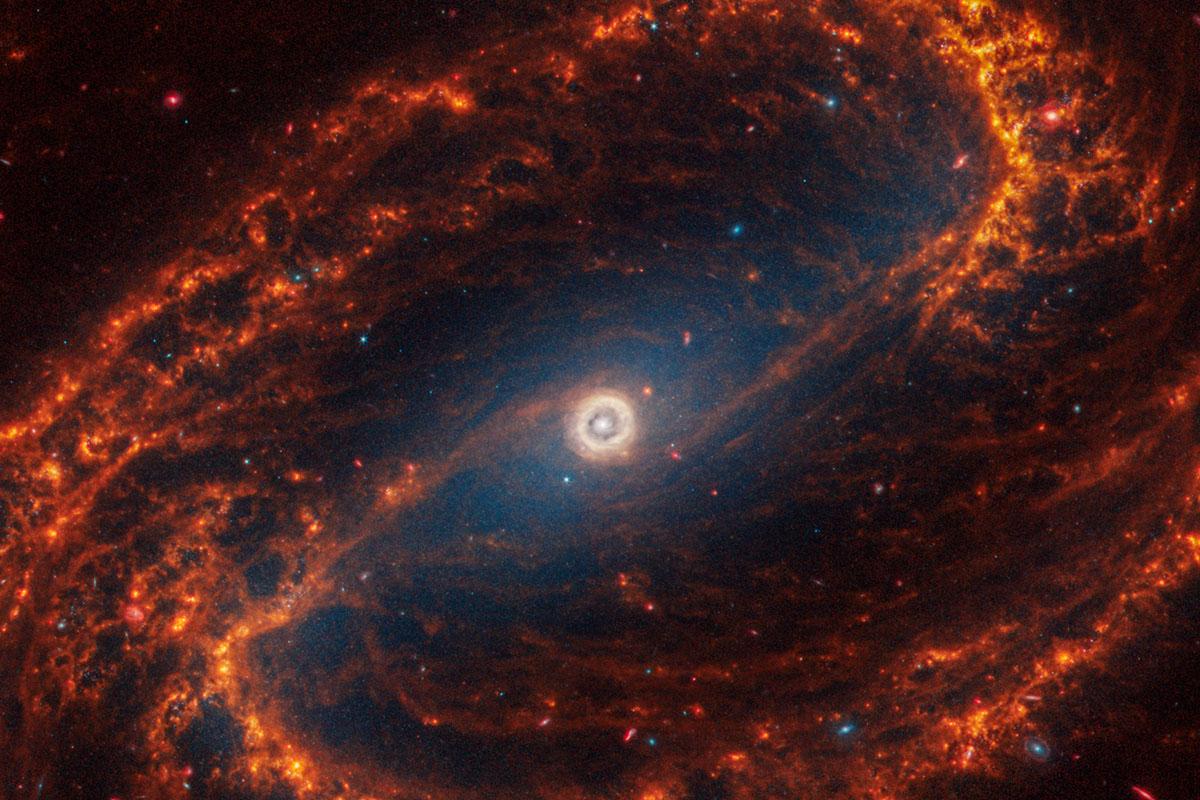 photo-story-mind-blowing-reveal-19-galaxies-SPACEBAR-Photo02.jpg