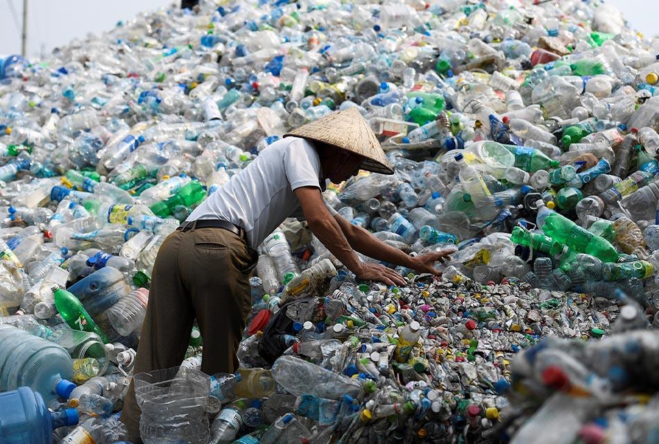 single-use-plastic-waste-rises-2019-2021-despite-pledges-SPACEBAR-Thumbnail