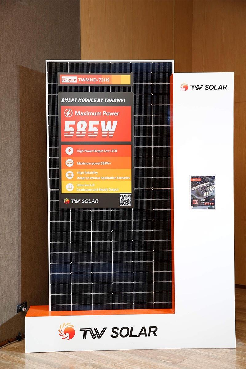 tongwei-solar-tw-sunday-supply-g12r-SPACEBAR-Photo V01.jpg