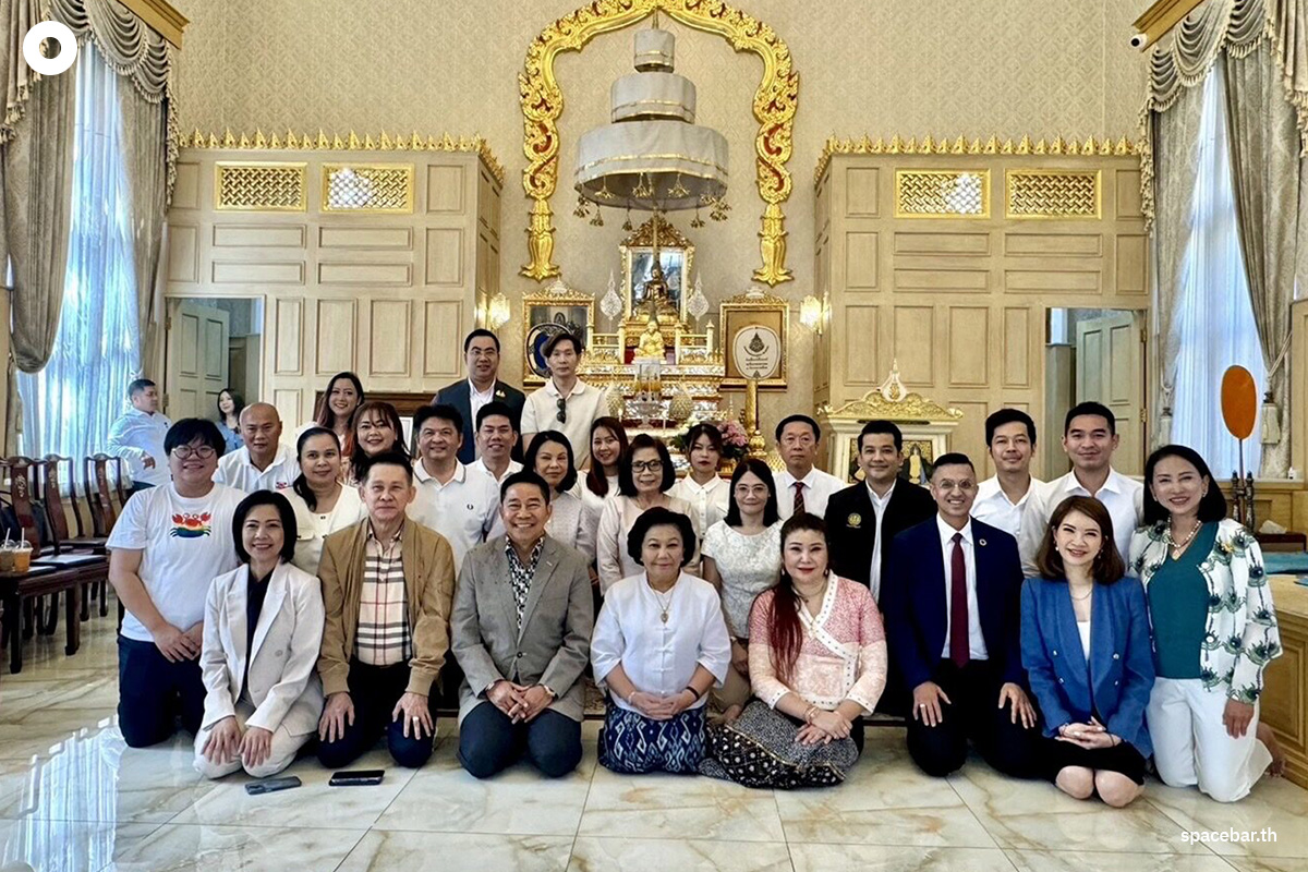 Birth_Day_Yingluck_Backhome_SPACEBAR_Photo00_a4c409e964.jpg