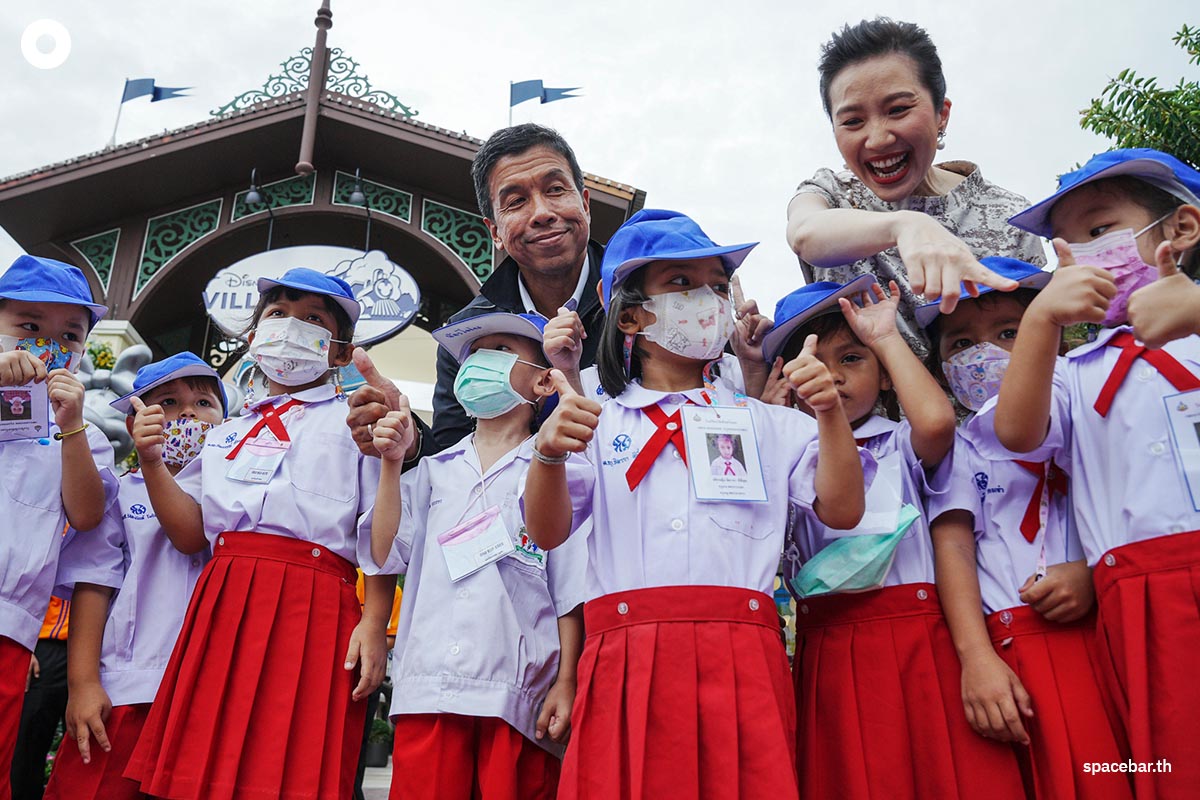 Chardchat_BKK_School_Kids_Disney_100_Village_SPACEBAR_Photo01_357eafd977.jpeg