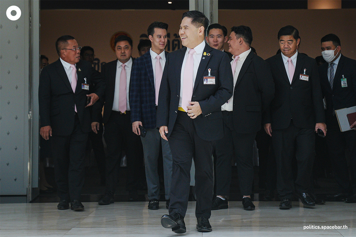 Chartthaipattana_Party_Present_The_Secretariat_of_The_House_of_Representatives_Ninth_Day_SPACEBAR_Photo01_4f5040c368.jpeg