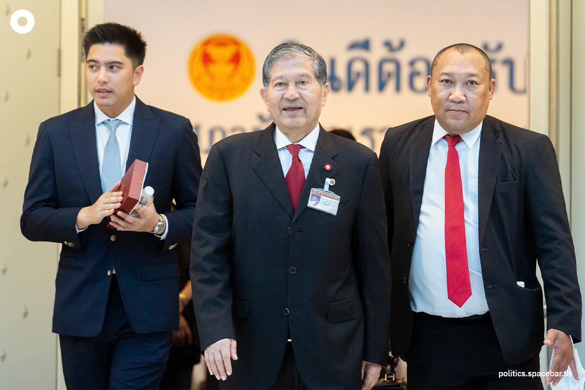 Famous_Political_Party_Present_The_Secretariat_of_The_House_of_Representatives_Third_Day_SPACEBAR_Photo03_c09dd4e51f.jpeg