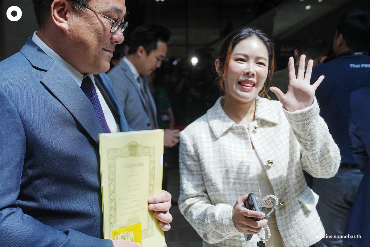 Famous_Political_Party_Present_The_Secretariat_of_The_House_of_Representatives_Third_Day_SPACEBAR_Photo10_857067702c.jpeg