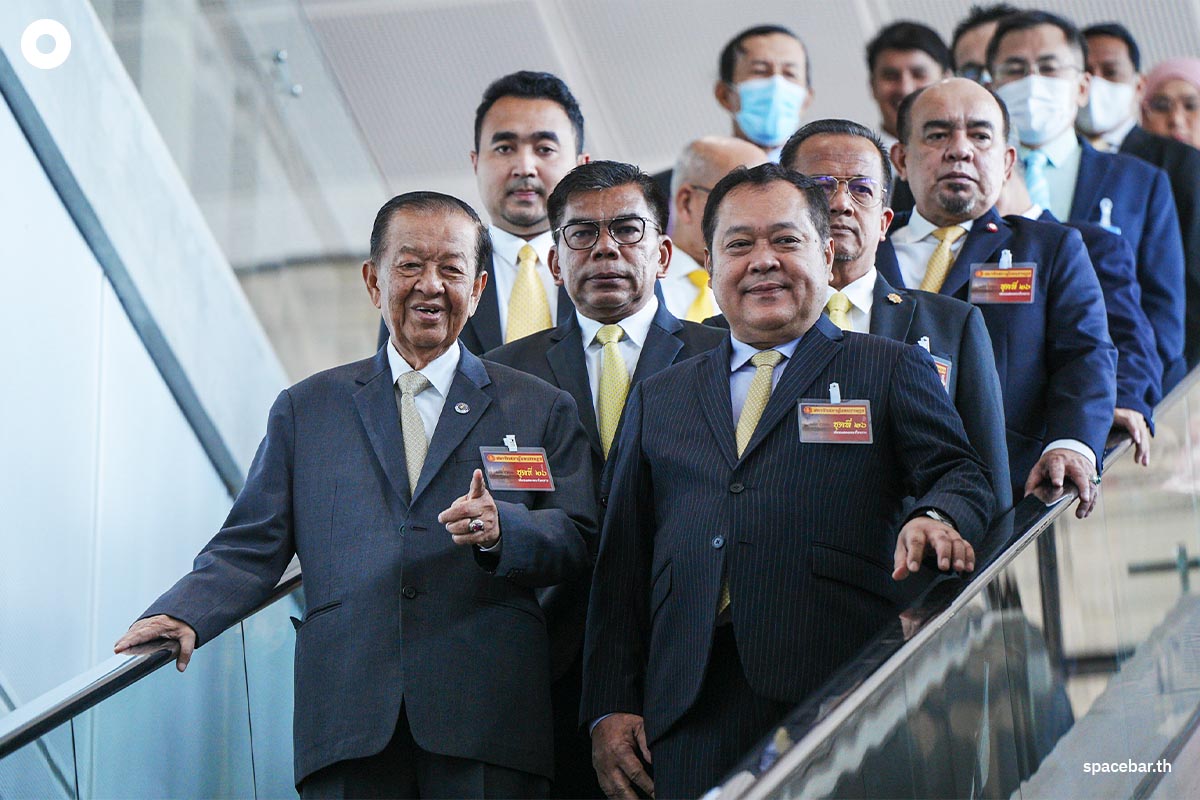 Famous_Politician_Present_The_Secretariat_of_The_House_of_Representatives_Second_Day_SPACEBAR_Photo01_16ad4f0b23.jpeg