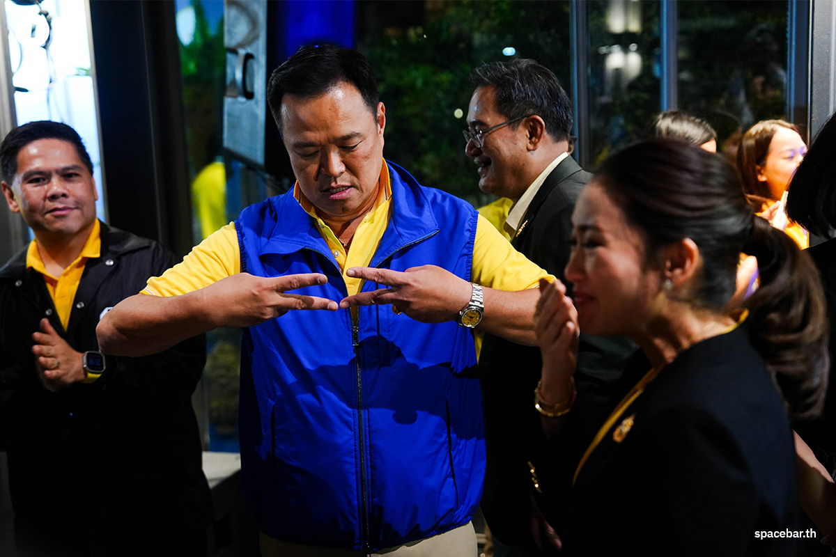 Government_Dinner_PPRP_Thaksin_SPACEBAR_Photo06_4d3f97e44a.jpg