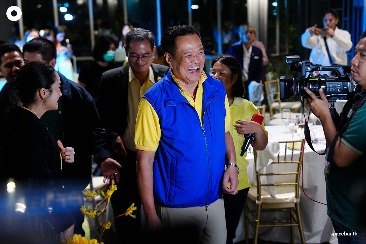 Government_Dinner_PPRP_Thaksin_SPACEBAR_Photo08_44cd9a13e8.jpg