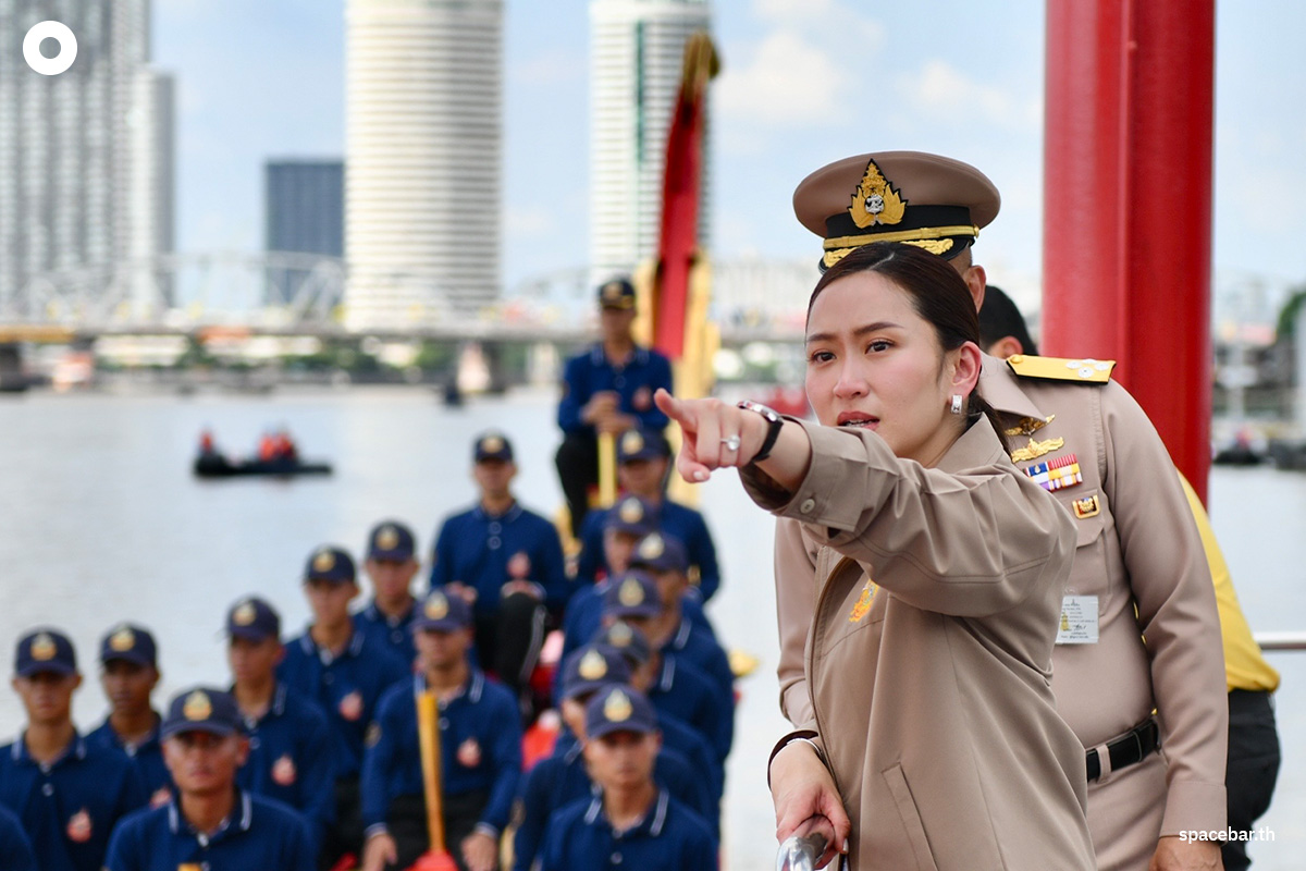Grand_Royal_Barge_Procession_Ppaetongtarn_SPACEBAR_Photo00_9245ab05a1.jpg