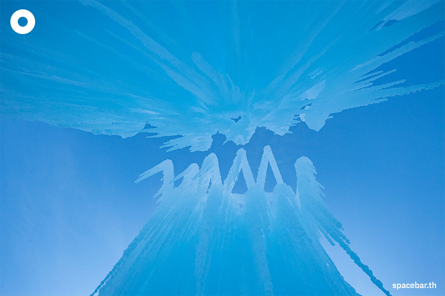 Ice_Castles_North_Woodstock_New_Hampshire_us_minus_17_celsius_SPACEBAR_Photo10_dd127ecd26.jpeg