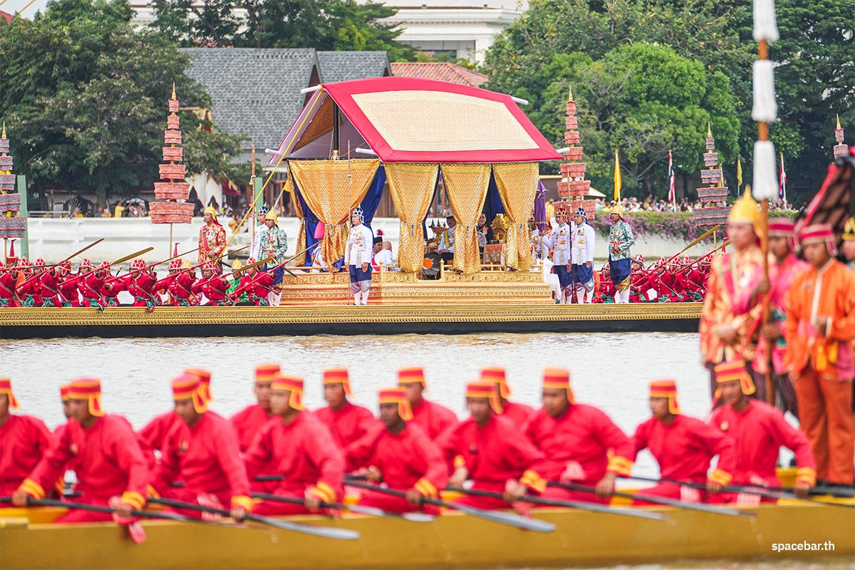 King_rama_10_Payuyatra_on_the_way_to_Chonmark_2024_SPACEBAR_Photo02_2ee7666e7c.jpg