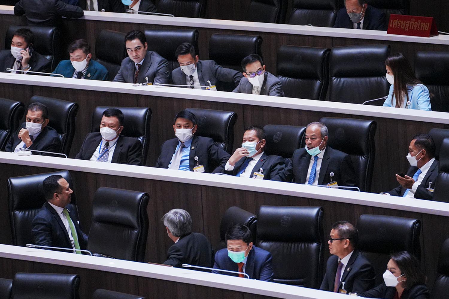 M_Ps_debate_and_criticize_the_cannabis_bill_SPACEBAR_Hero_bdcb082f45.jpeg