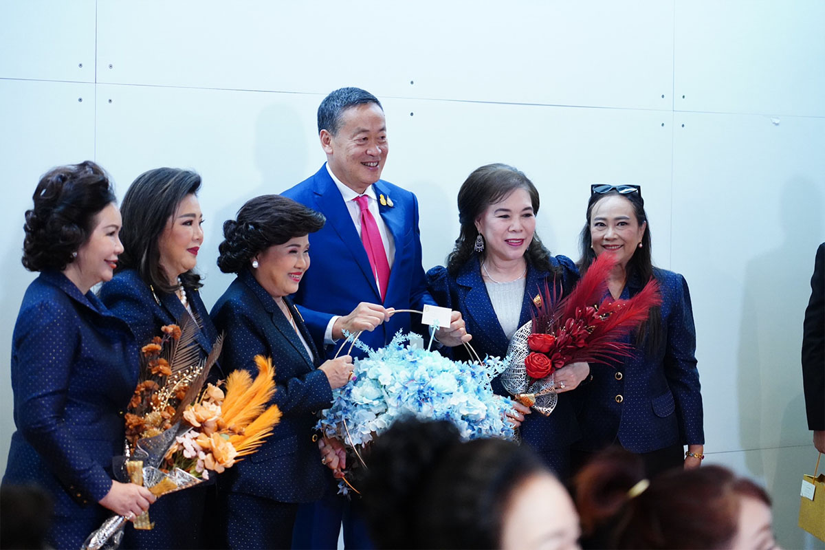 Many_agencies_came_to_give_blessings_and_discuss_with_Srettha_SPACEBAR_Photo03_e93c316417.jpeg