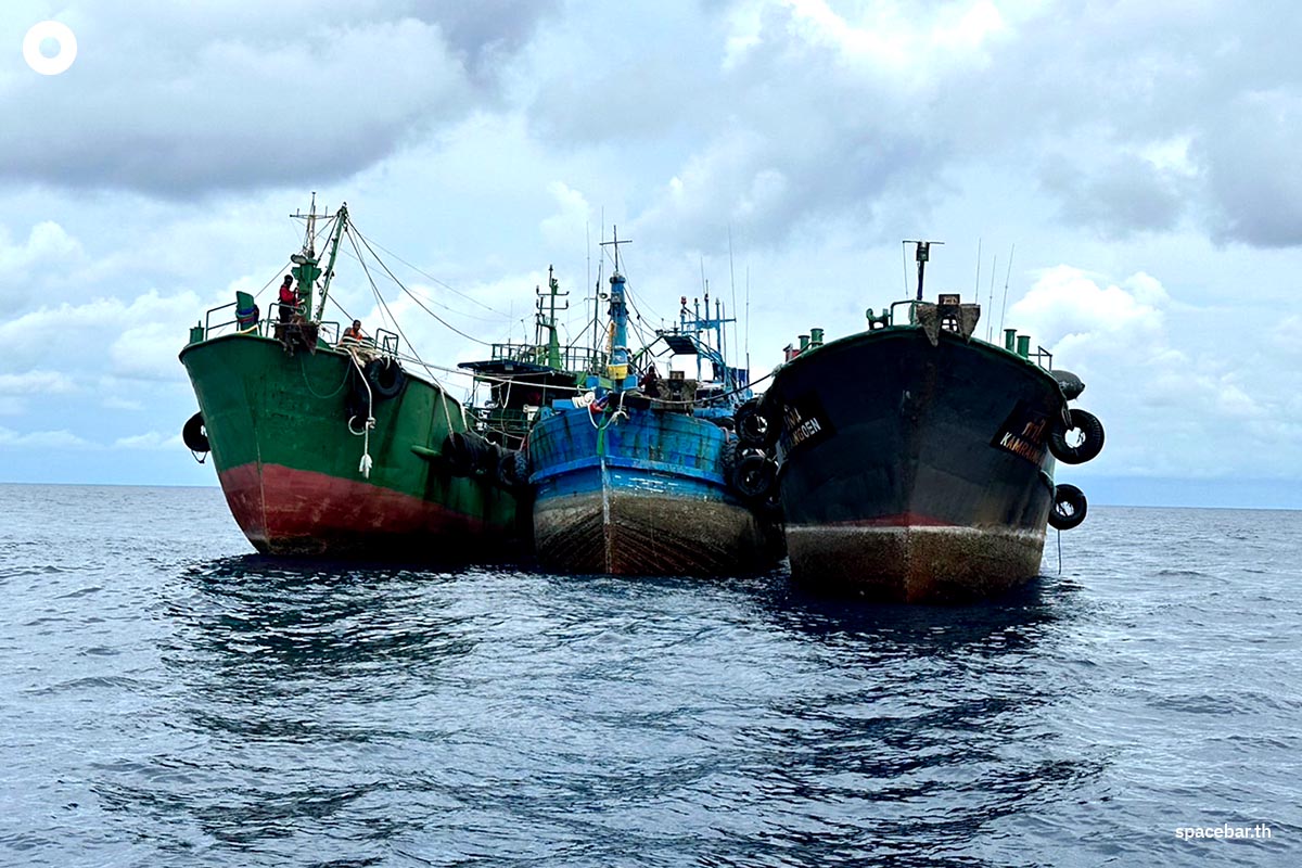 Maritime_police_control_illegal_oil_boats_SPACEBAR_Photo00_e839023a8e.jpg
