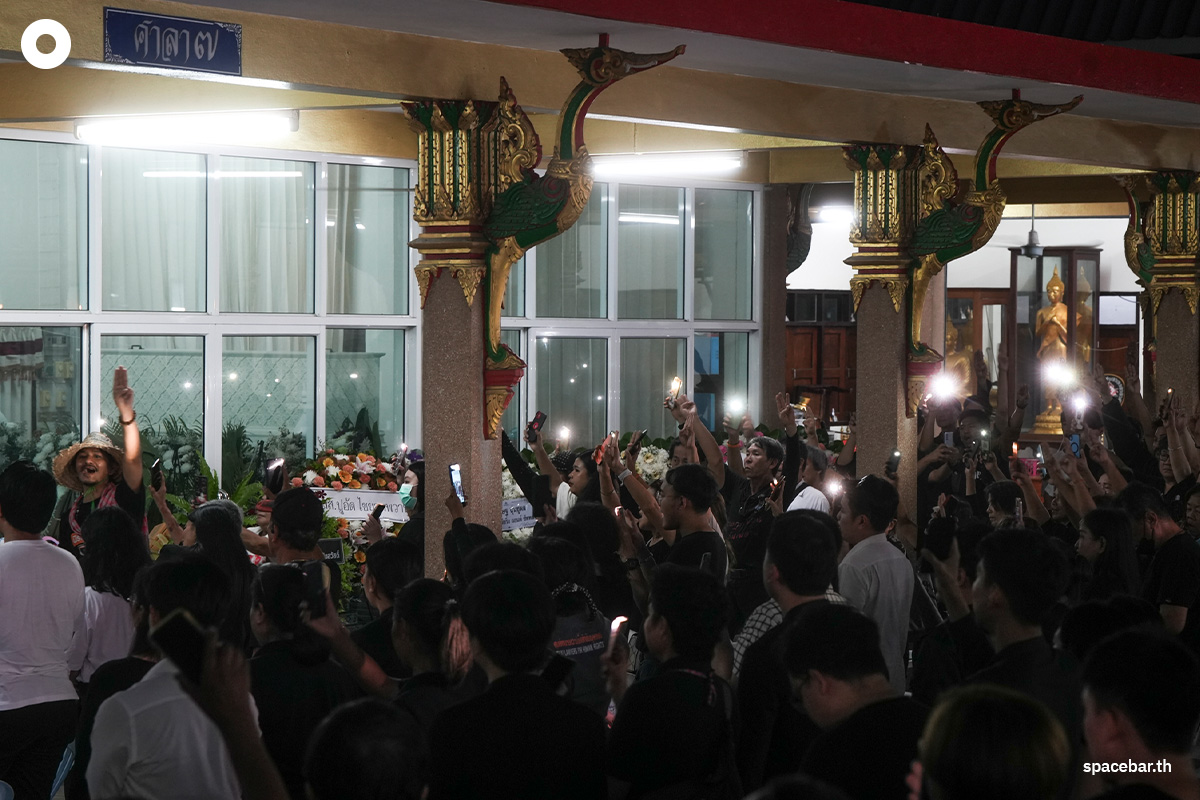 Netiphon_pray_for_funeral_one_day_SPACEBAR_Photo09_ebcae40991.jpg