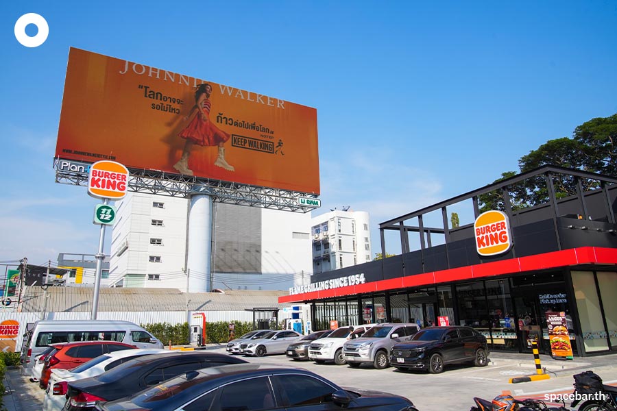 New_Burger_King_flagship_store_SPACEBAR_Photo01_f1a43764dd.jpeg