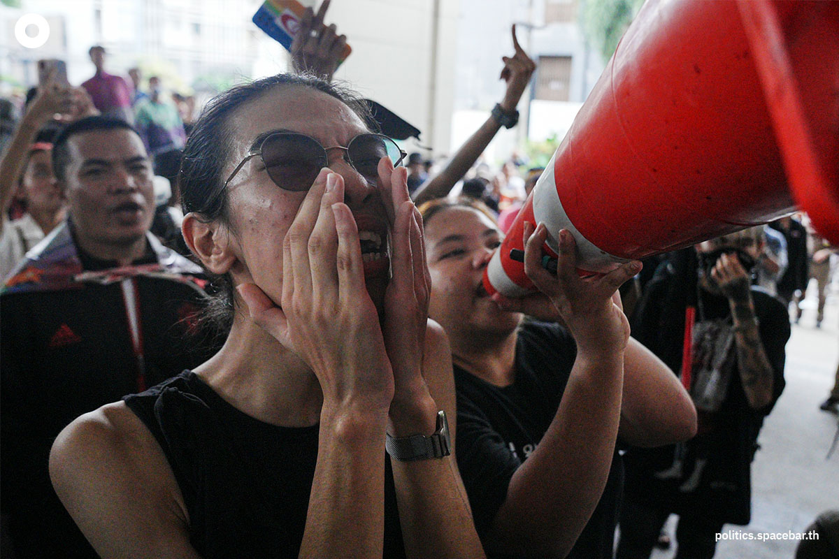 Orange_Shirt_Mob_Warning_Pheu_Thai_Party_SPACEBAR_Photo07_8e99b06da3.jpeg