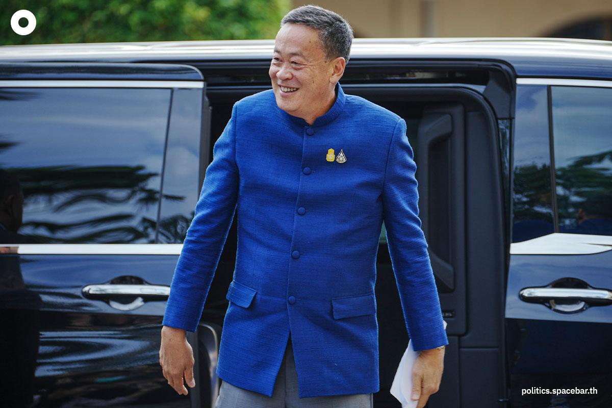 PM_Srettha_wear_Thai_silk_meeting_cabinet_first_time_SPACEBAR_Photo03_8a8e966030.jpeg