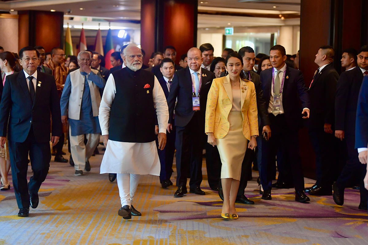 Paetongtarn_Leading_the_BIMSTEC_meeting_SPACEBAR_Photo01_69f2296829.jpg