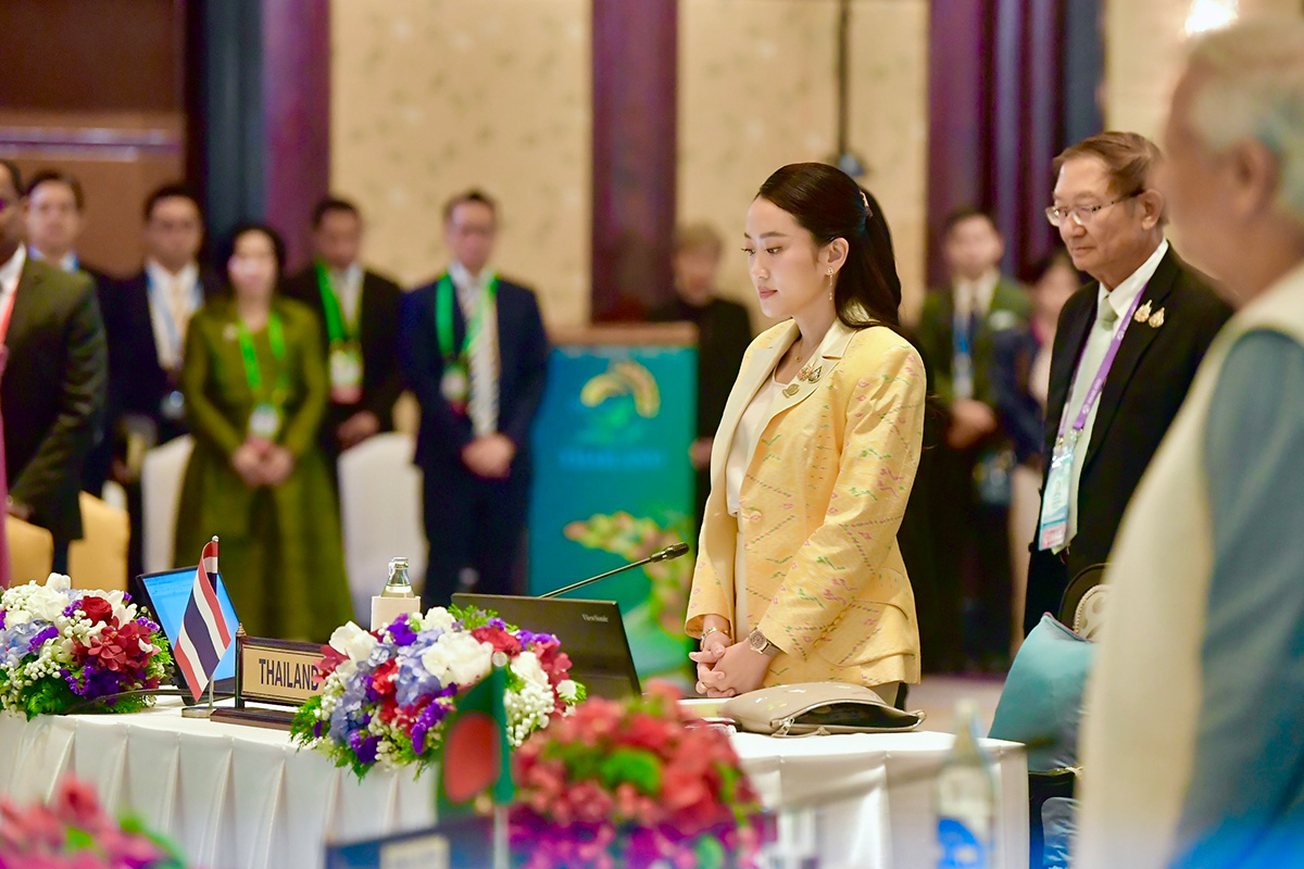 Paetongtarn_Leading_the_BIMSTEC_meeting_SPACEBAR_Photo04_47e434c517.jpg