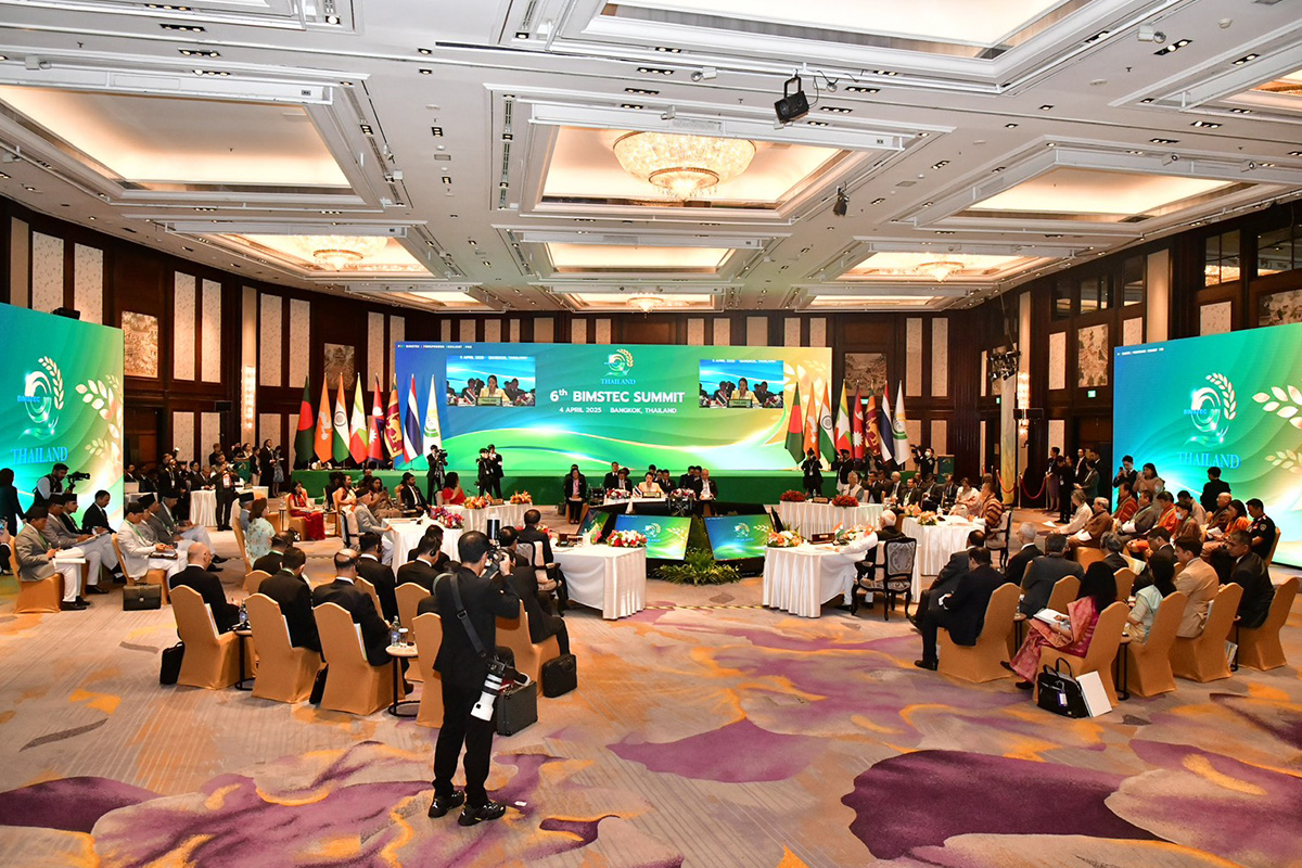 Paetongtarn_Leading_the_BIMSTEC_meeting_SPACEBAR_Photo05_10f087326f.jpg