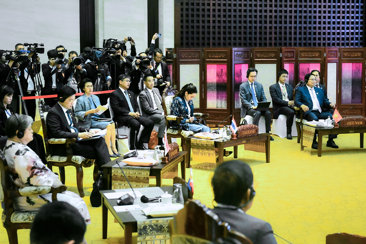 Paetongtarn_presented_vision_at_the_44_th_ASEAN_Summit_SPACEBAR_Photo04_6cbaec93d8.jpg