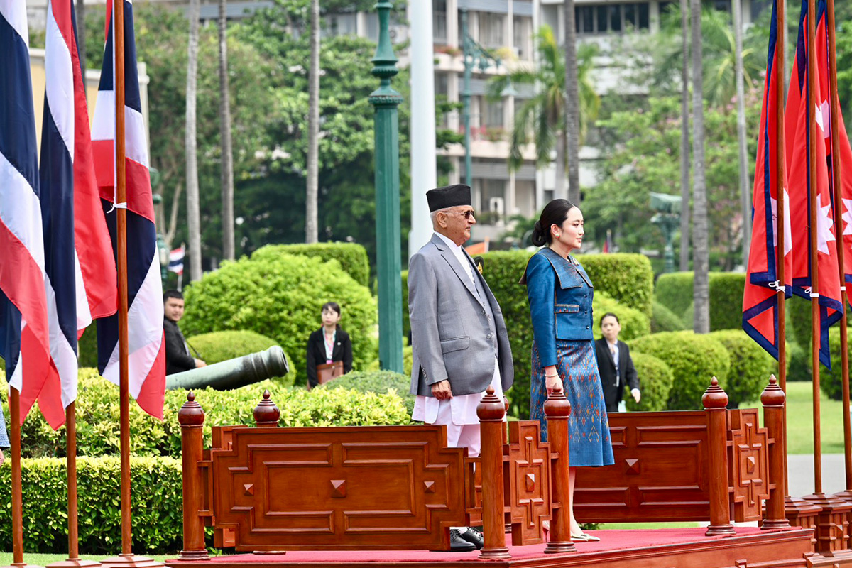 Paetongtarn_welcomes_the_Prime_Minister_of_Nepal_SPACEBAR_Photo01_1be5e1f676.jpg