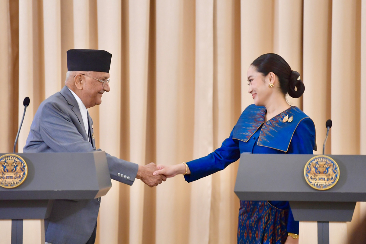 Paetongtarn_welcomes_the_Prime_Minister_of_Nepal_SPACEBAR_Photo07_ab0422f652.jpg