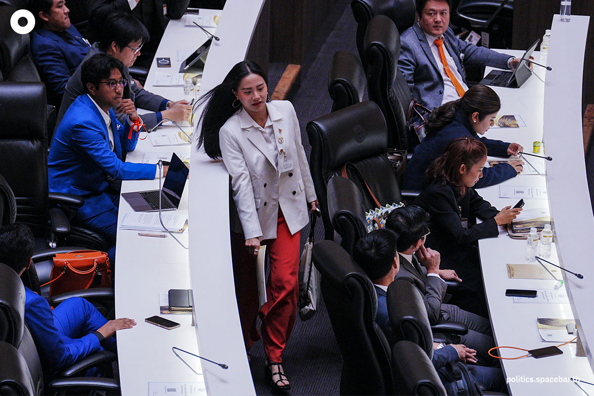 Parliament_almost_not_meeting_for_consider_modify_article_272_but_can_meeting_finally_SPACEBAR_Photo08_62c473fcbd.jpeg