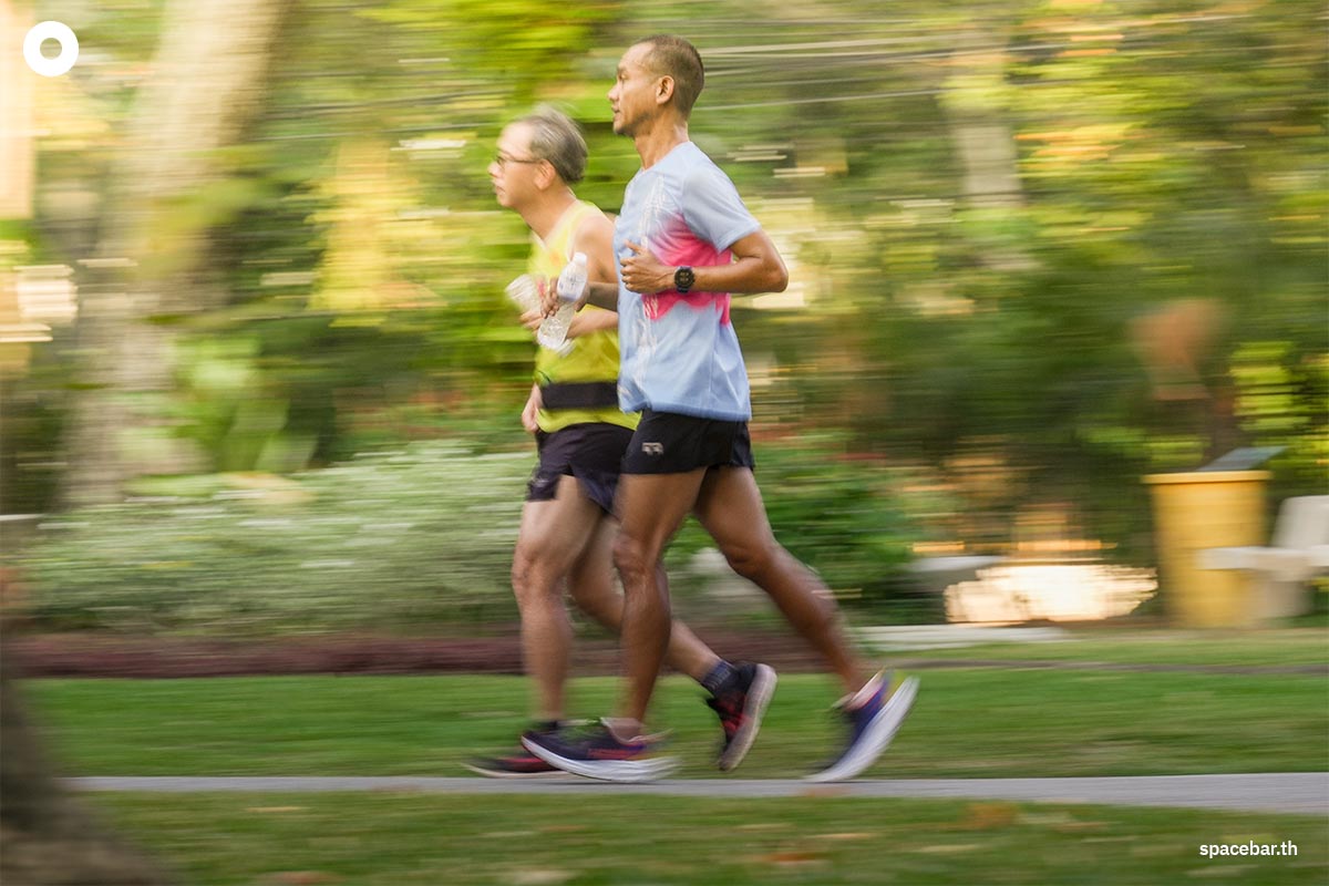 People_exercise_on_the_first_morning_of_2024_SPACEBAR_Photo01_57c0716341.jpg