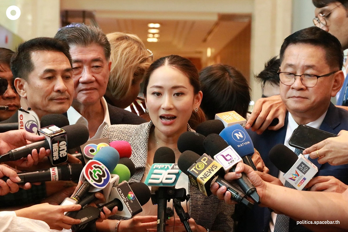 Pheu_Thai_Party_discusses_Moveforword_Party_Vote_for_the_Prime_Minister_SPACEBAR_Photo00_866c3f28c9.jpeg