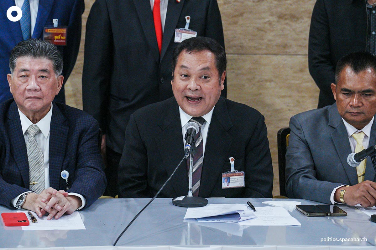 Pheuthai_Party_and_6_Parties_form_a_government_break_up_political_poles_SPACEBAR_Photo07_13408c7936.jpeg
