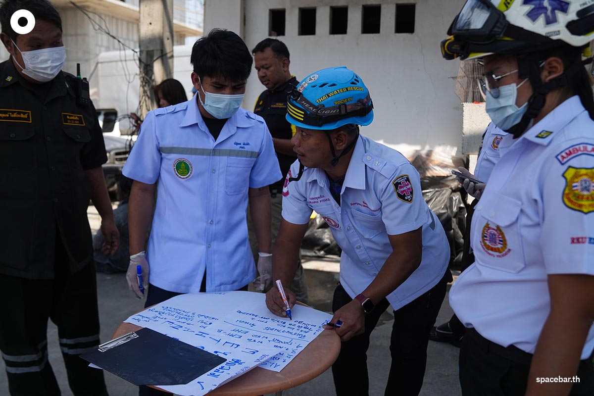 Photo_Story_Bangkok_building_collapse_SPACEBAR_Photo04_d54deaa99c.jpg