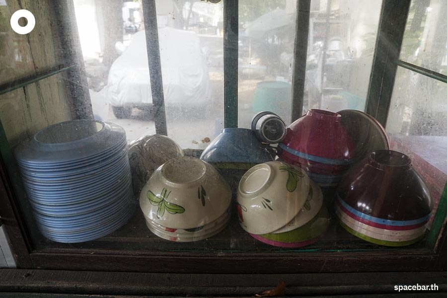 Photo_Story_Life_at_Krung_Thep_Aphiwat_Central_Terminal_Station_SPACEBAR_Photo03_a1f053f0f4.jpeg